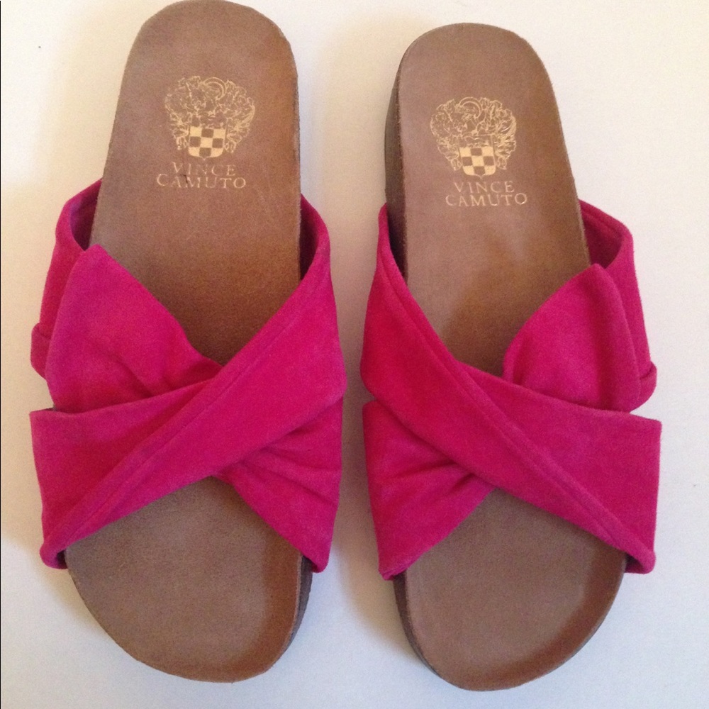 NEW Vince CAMUTO  pink leather sandals